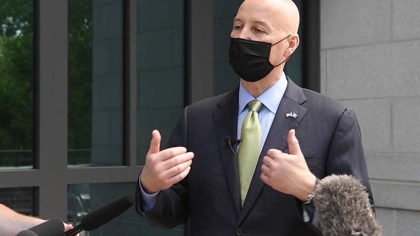 Ricketts, Nebraska officials celebrate new state building in Lincoln